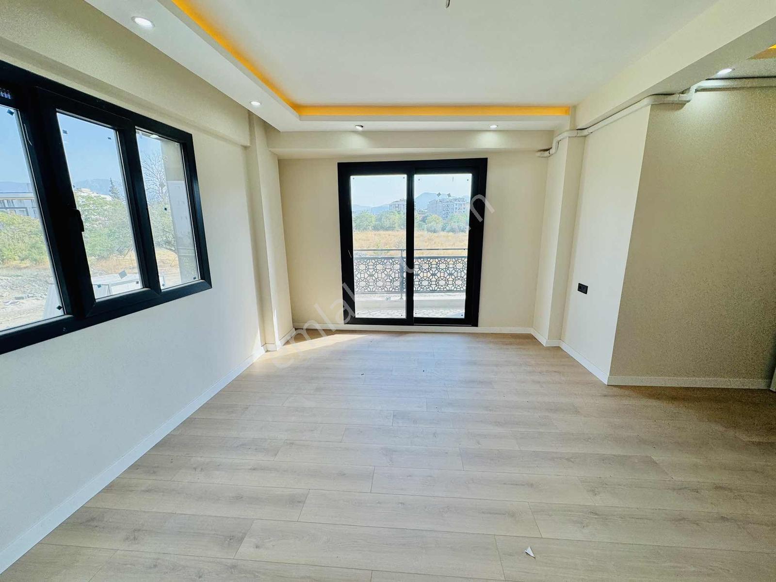 Asil Emlak'tan Muradiye Mah. Site İçi, Sıfır 2+1 Ara Kat Daire — fotoğraf 11
