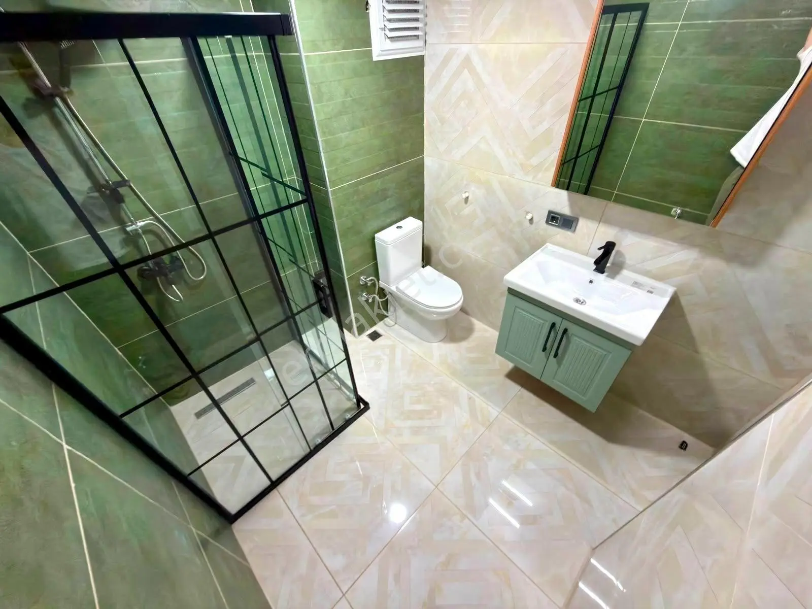 Referans'tan Akçay Merkez'de Ara Kat Ön Cephe Modern 2+1 Daire — fotoğraf 5