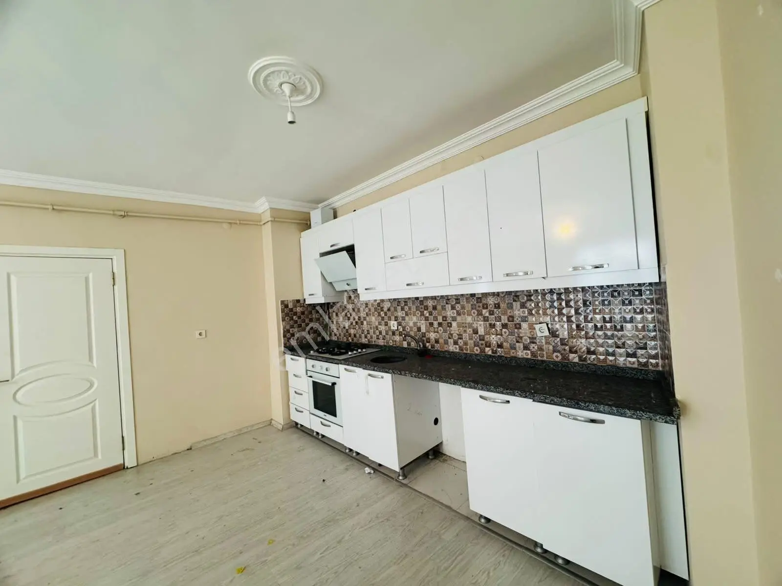 Çerkezköy Yıldırım Beyazıt Mah'de/ Acil Satılık/ İskanlı/ Kobmili 2'kat 2+1 Daire — fotoğraf 4
