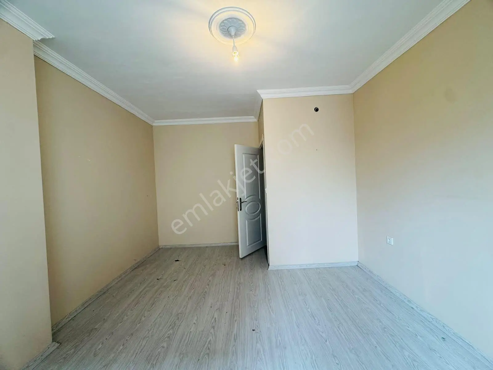 Çerkezköy Yıldırım Beyazıt Mah'de/ Acil Satılık/ İskanlı/ Kobmili 2'kat 2+1 Daire — fotoğraf 6