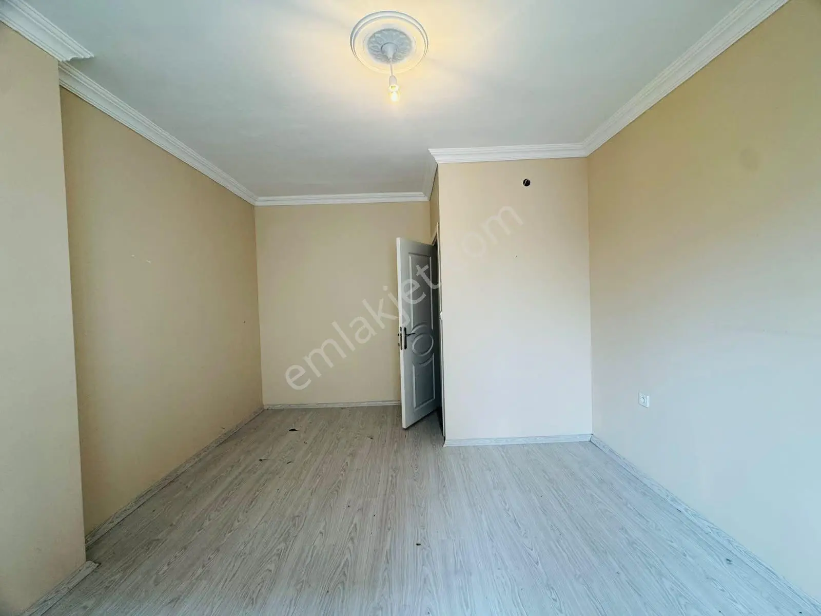 Çerkezköy Yıldırım Beyazıt Mah'de/ Acil Satılık/ İskanlı/ Kobmili 2'kat 2+1 Daire — fotoğraf 10