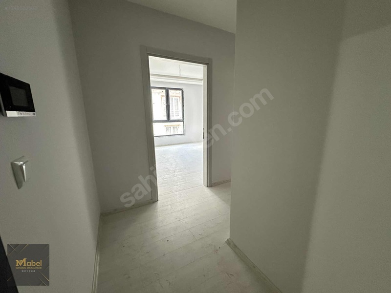 Mabelden Atatürk Mahallesinde Caddeye Yakın Ramada Karşısı 1+1 — fotoğraf 13
