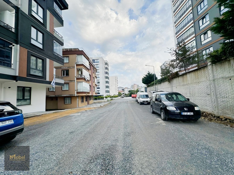 Mabelden Atatürk Mahallesinde Caddeye Yakın Ramada Karşısı 1+1 — fotoğraf 16