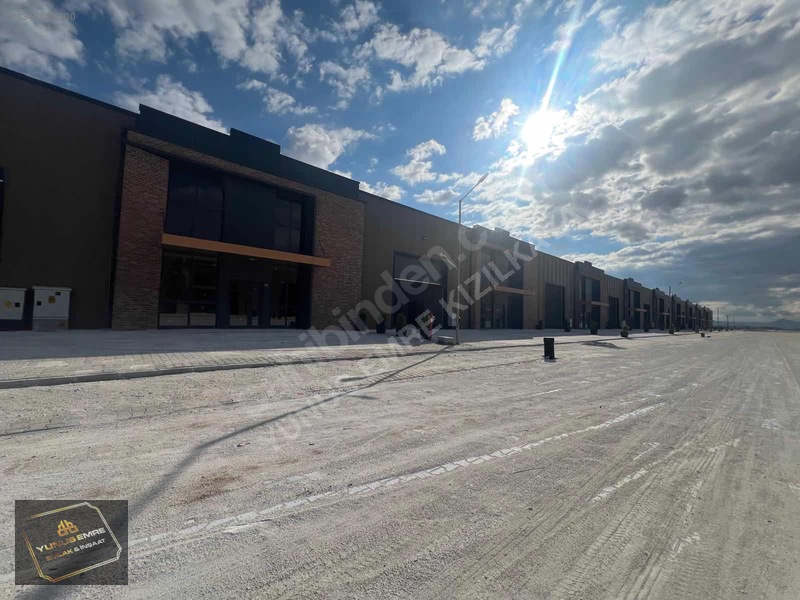 Yunus Emre Kızılkaya Emlaktan Karatayda Kiralık Fabrika — fotoğraf 22