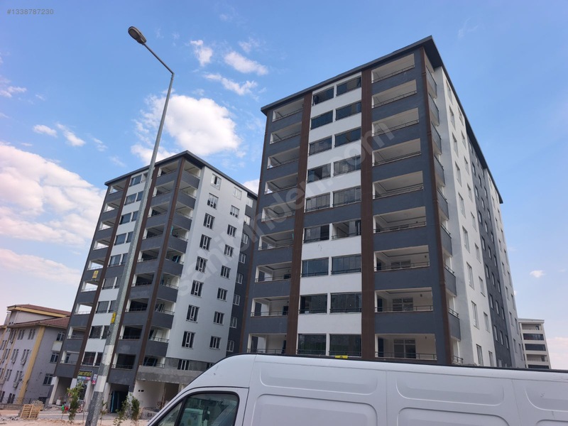 Seyran Emlak'tan Merkezi Konumda Satılık 3.5+1 Fırsat Daire — fotoğraf 2