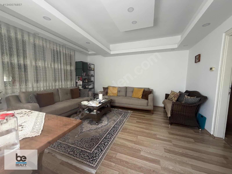 Kadriye Billurkentte 4+1 170 M² Havuzlu Bahçeli Satılık Villa — fotoğraf 3