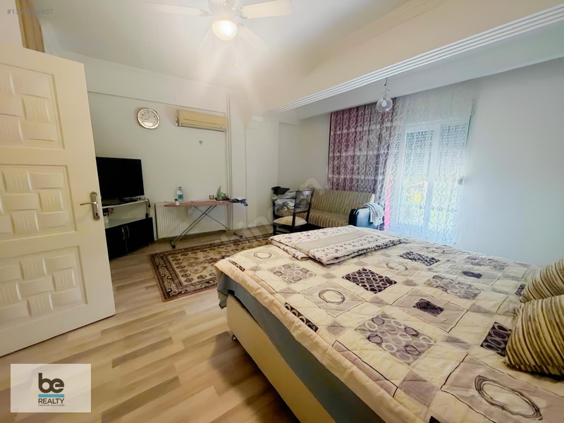 Kadriye Billurkentte 4+1 170 M² Havuzlu Bahçeli Satılık Villa — fotoğraf 10
