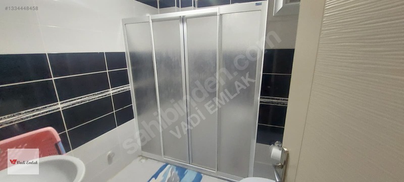 Karşıyaka Da Eşyalı 2+0 Satılık Daire/vadi Emlak — fotoğraf 9