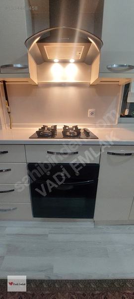 Karşıyaka Da Eşyalı 2+0 Satılık Daire/vadi Emlak — fotoğraf 12