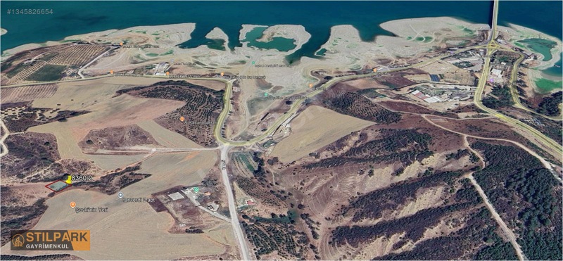 Kurttepede Göl Manzaralı 629m2 Tek Tapulu Villalık Arsa — fotoğraf 2