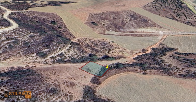 Kurttepede Göl Manzaralı 629m2 Tek Tapulu Villalık Arsa — fotoğraf 3