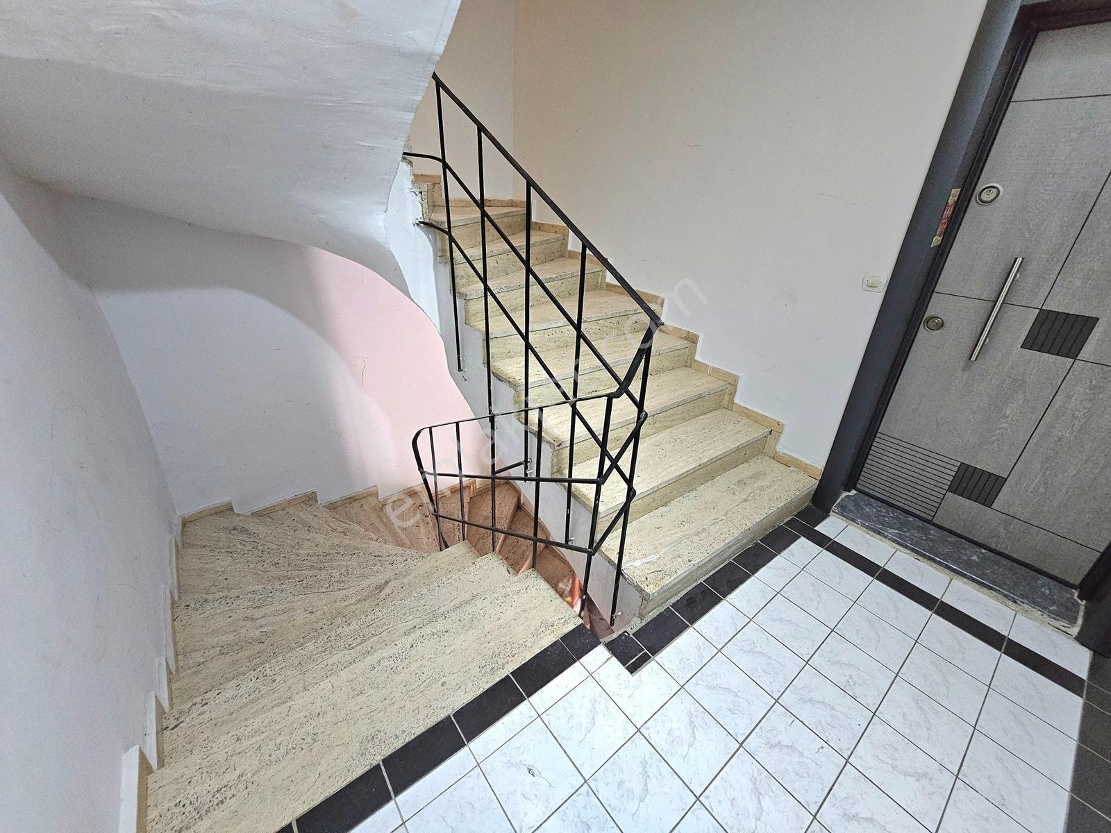 Hak Emlaktan Kalıcı Konutlarda Güzelbahçe Mah. Satılık 3+1 Daire — fotoğraf 19