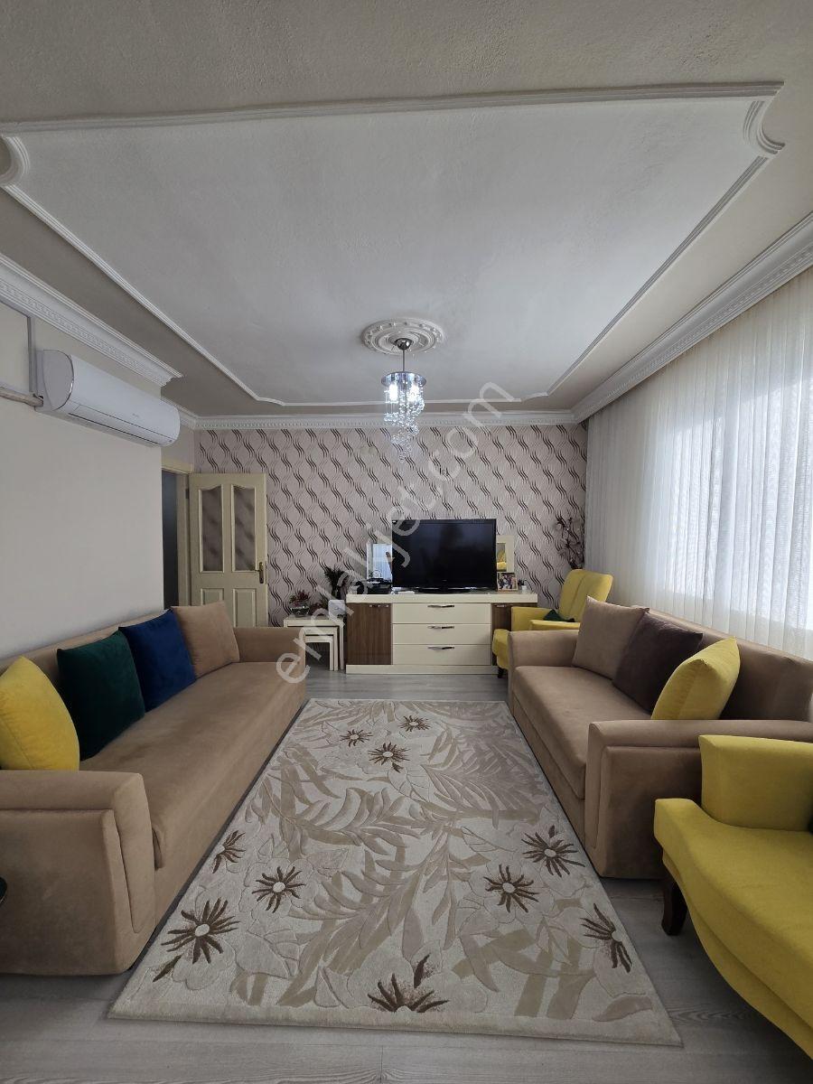 Tranvayın Dibinde 3+1 Full Kredili Dogal Gazlı Daire — fotoğraf 3