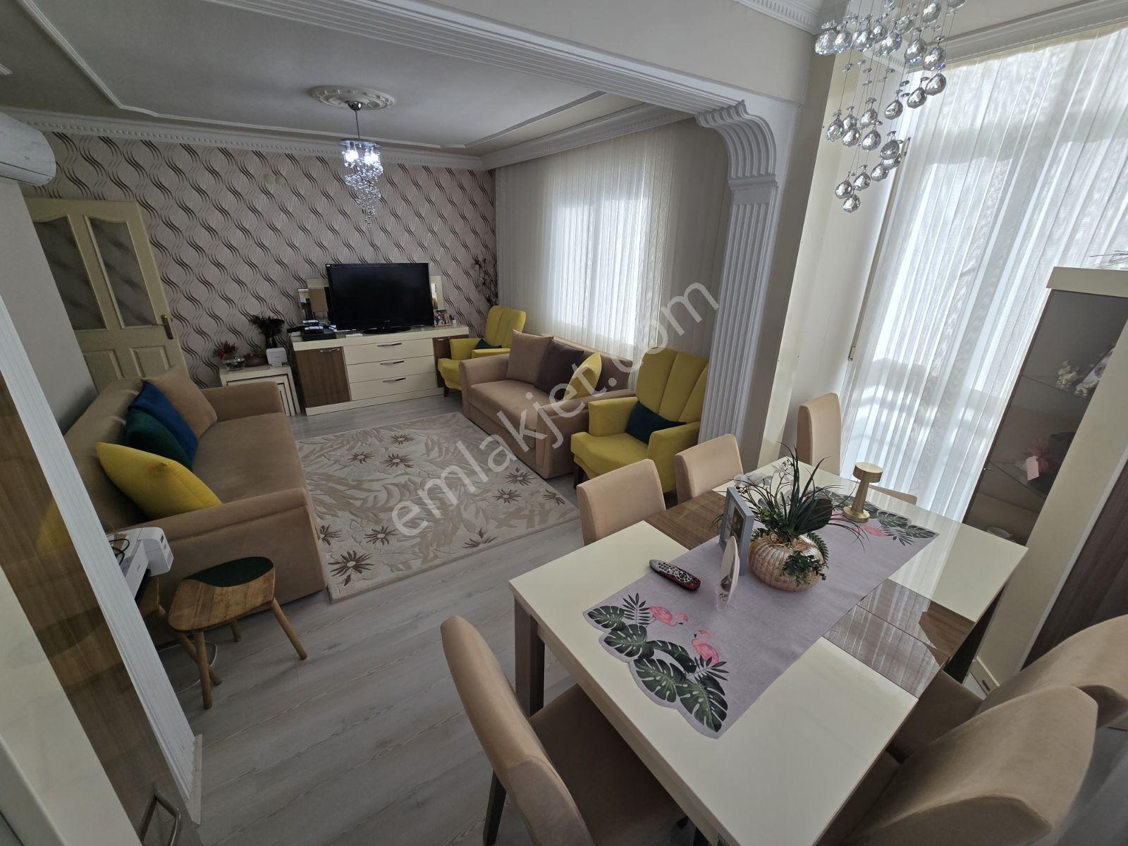 Tranvayın Dibinde 3+1 Full Kredili Dogal Gazlı Daire — fotoğraf 4