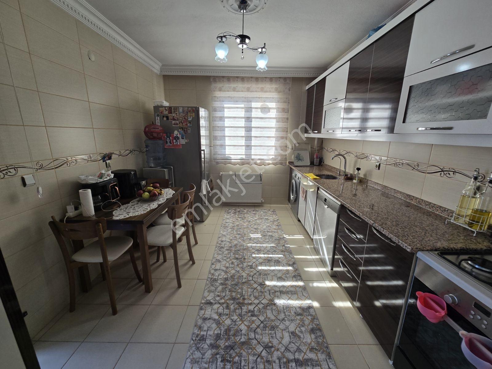 Tranvayın Dibinde 3+1 Full Kredili Dogal Gazlı Daire — fotoğraf 25