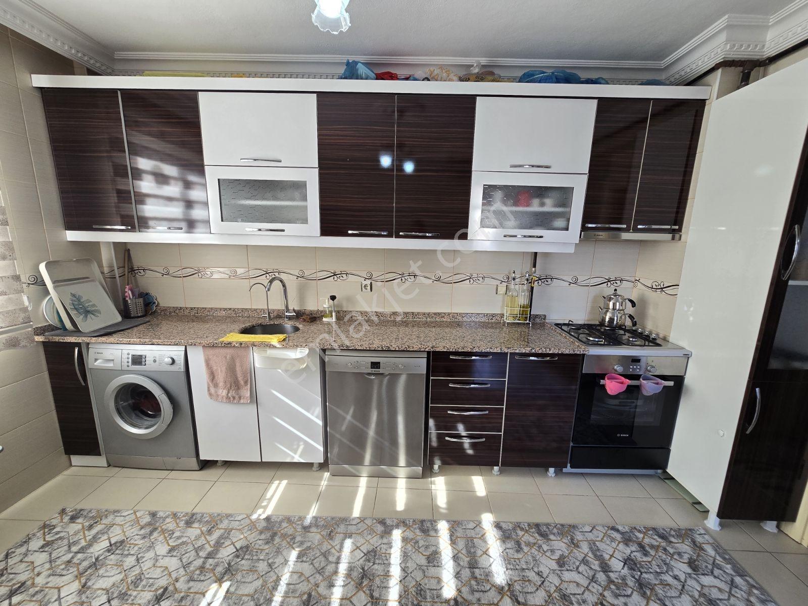 Tranvayın Dibinde 3+1 Full Kredili Dogal Gazlı Daire — fotoğraf 27