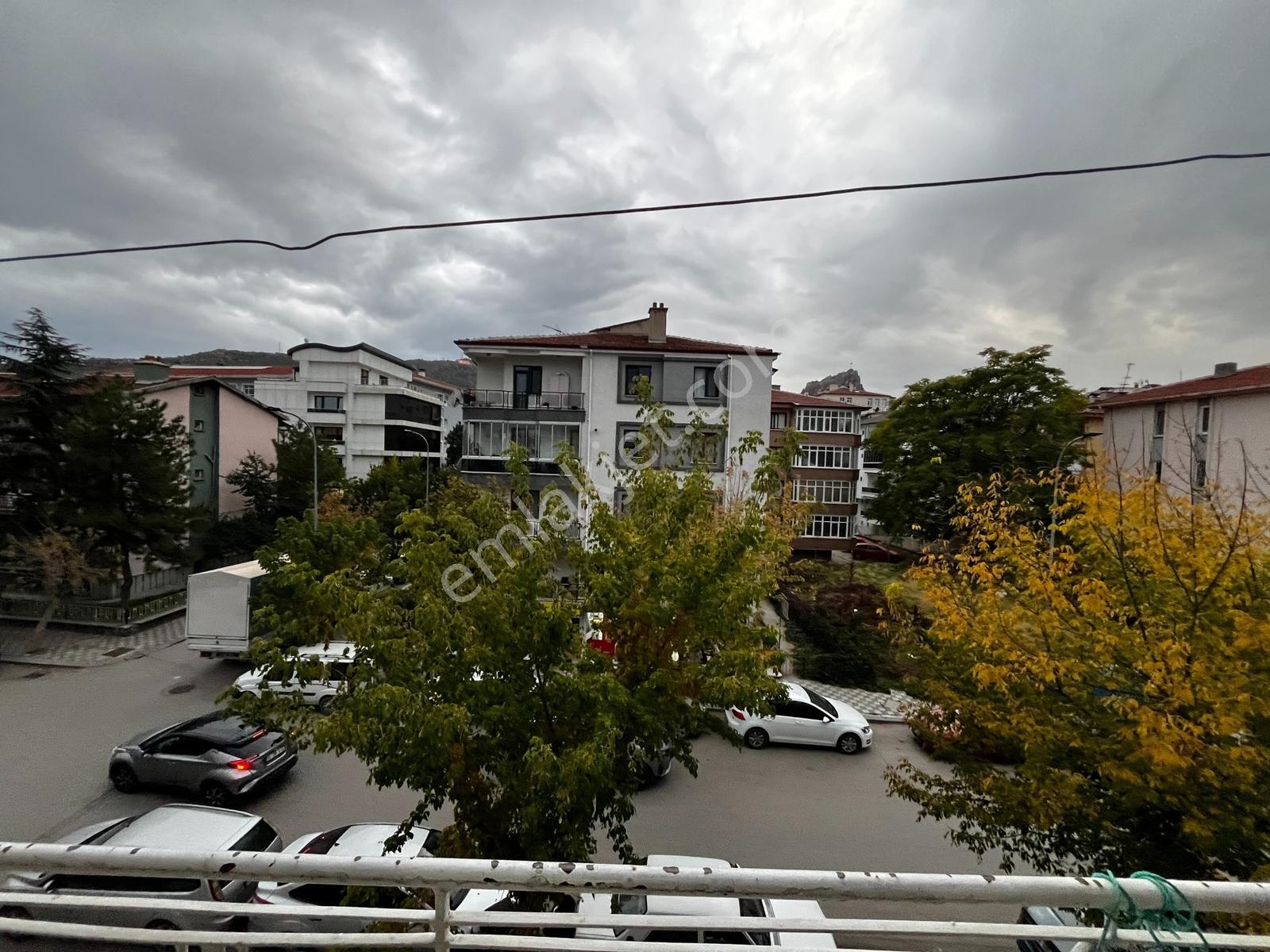 Dumlupınar Mah.satılık 3+1 145m² Afjetli Daire — fotoğraf 12