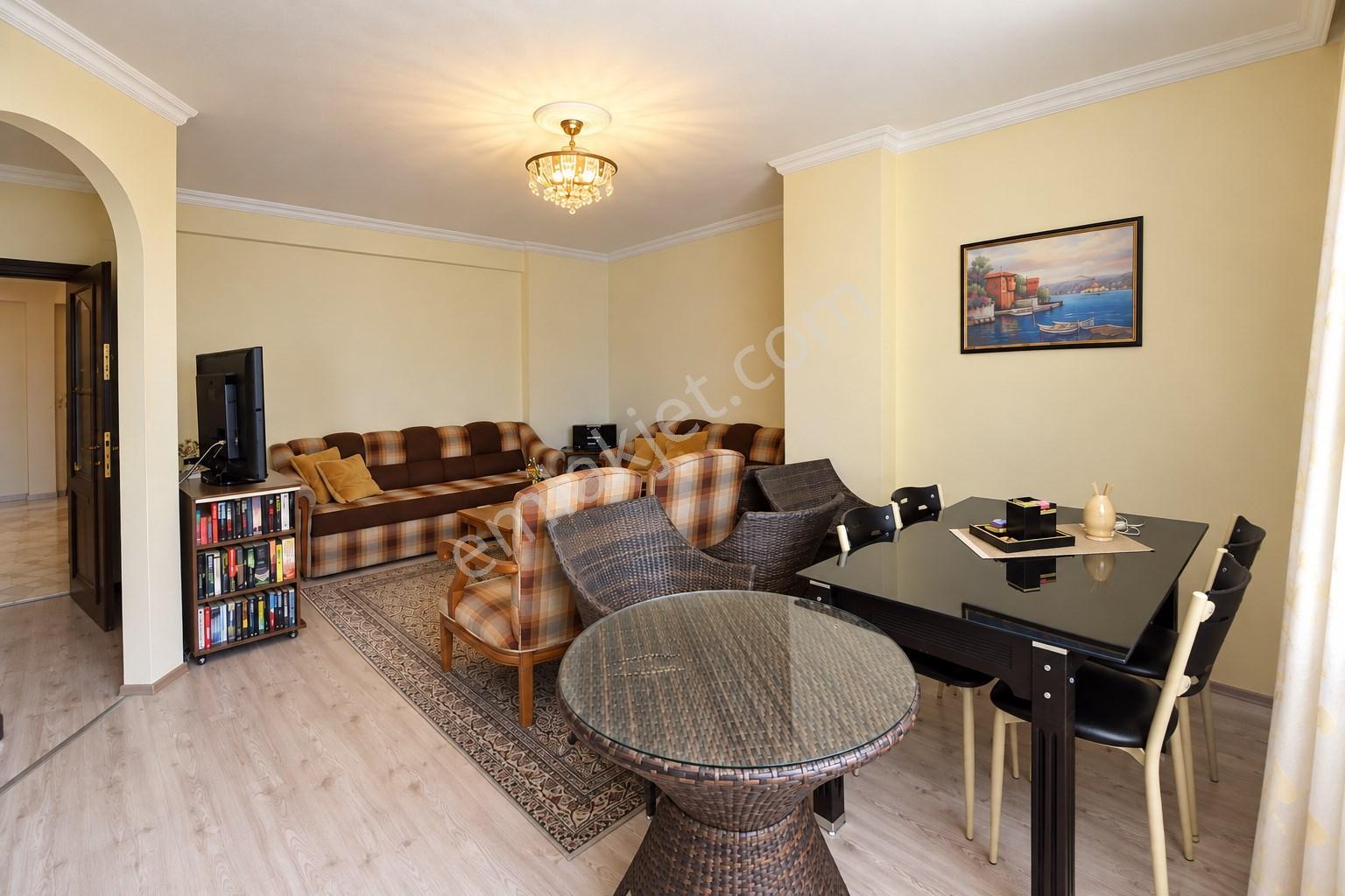 Alanya Tosmur Denize Yakın Lokasyonda Full Eşyalı 2+1 Satılık Daire — fotoğraf 2