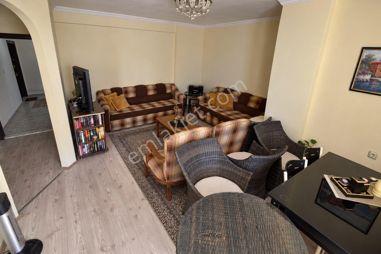 Alanya Tosmur Denize Yakın Lokasyonda Full Eşyalı 2+1 Satılık Daire — fotoğraf 3