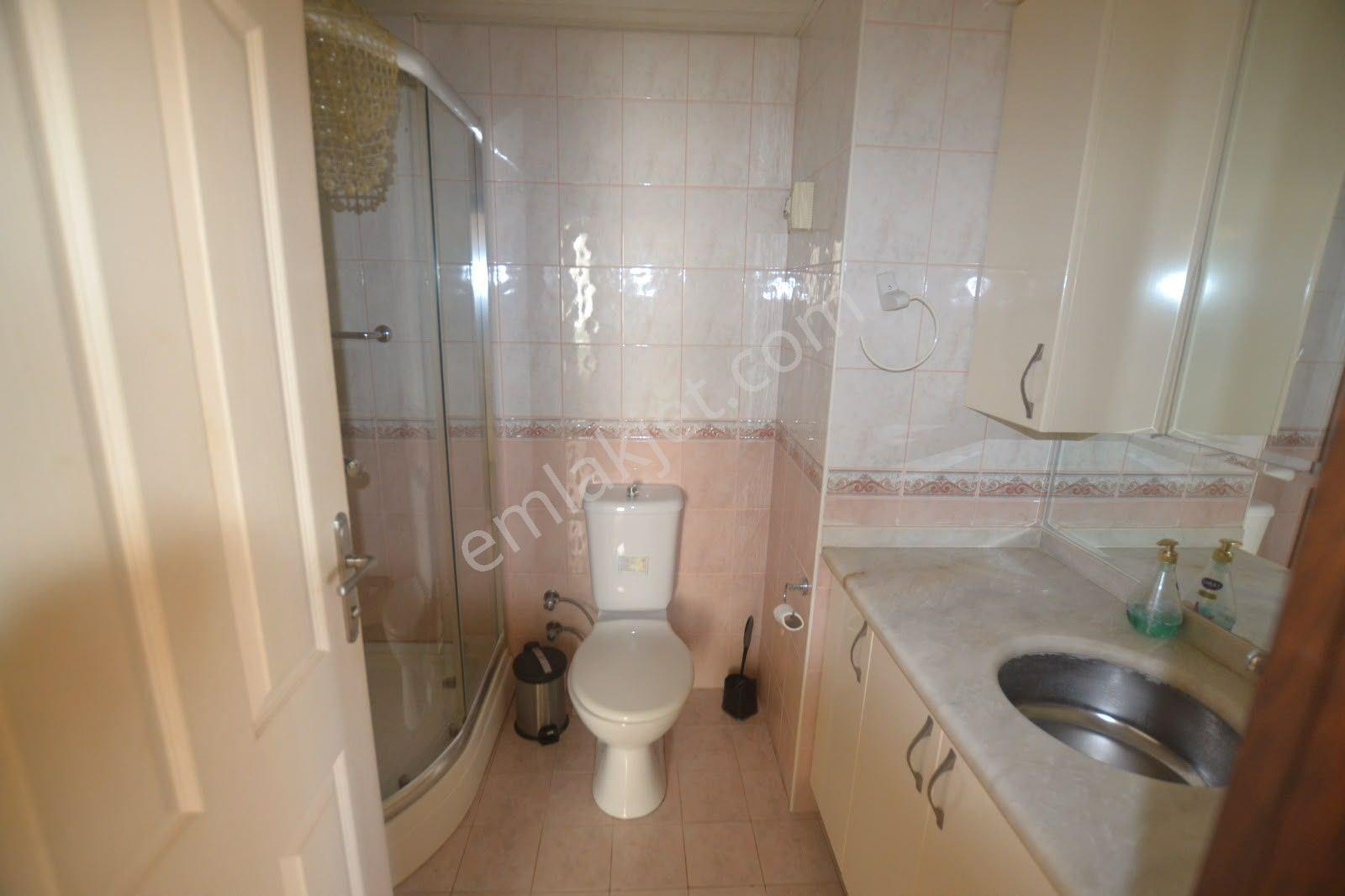Alanya Tosmur Denize Yakın Lokasyonda Full Eşyalı 2+1 Satılık Daire — fotoğraf 8