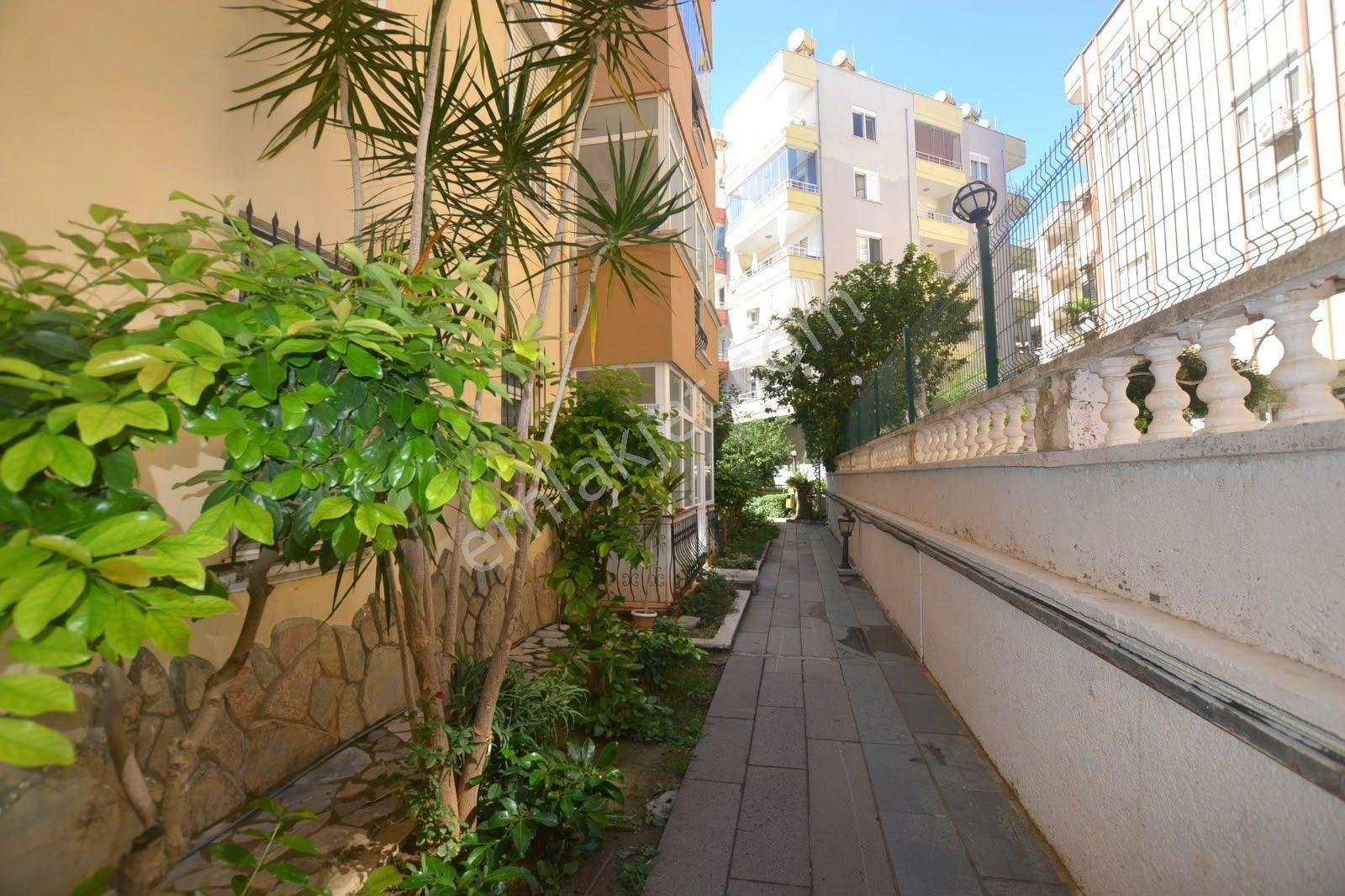 Alanya Tosmur Denize Yakın Lokasyonda Full Eşyalı 2+1 Satılık Daire — fotoğraf 9