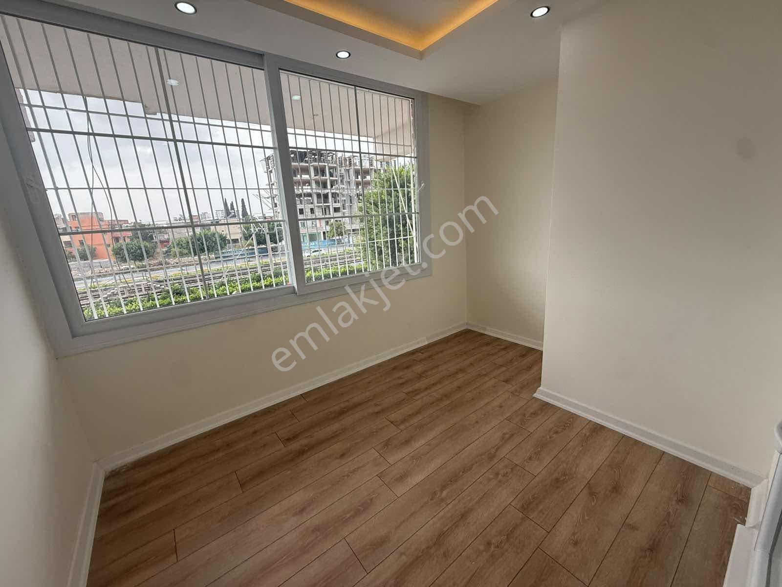 Mücahitler Bulvar Üzeri/valilik Civarı/cazip/içi Full Yapılı/1+1 — fotoğraf 9
