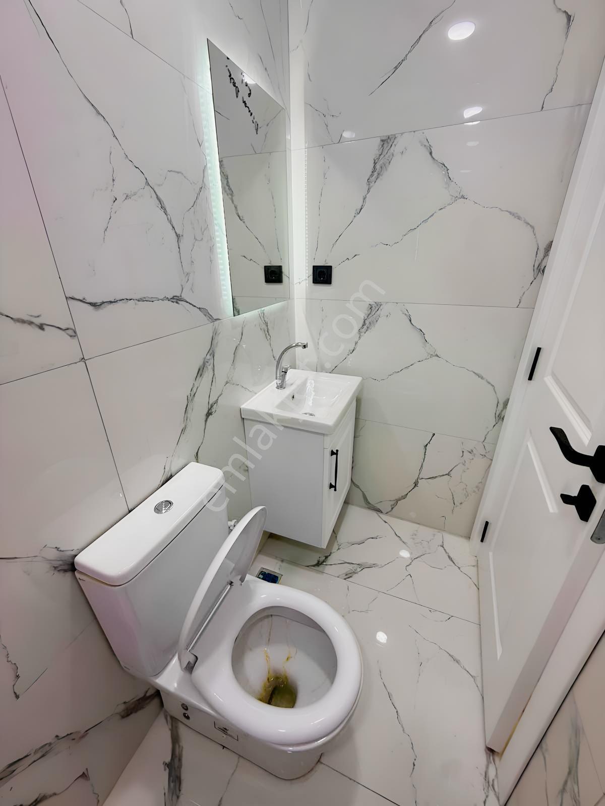 Mücahitler Bulvar Üzeri/valilik Civarı/cazip/içi Full Yapılı/1+1 — fotoğraf 19