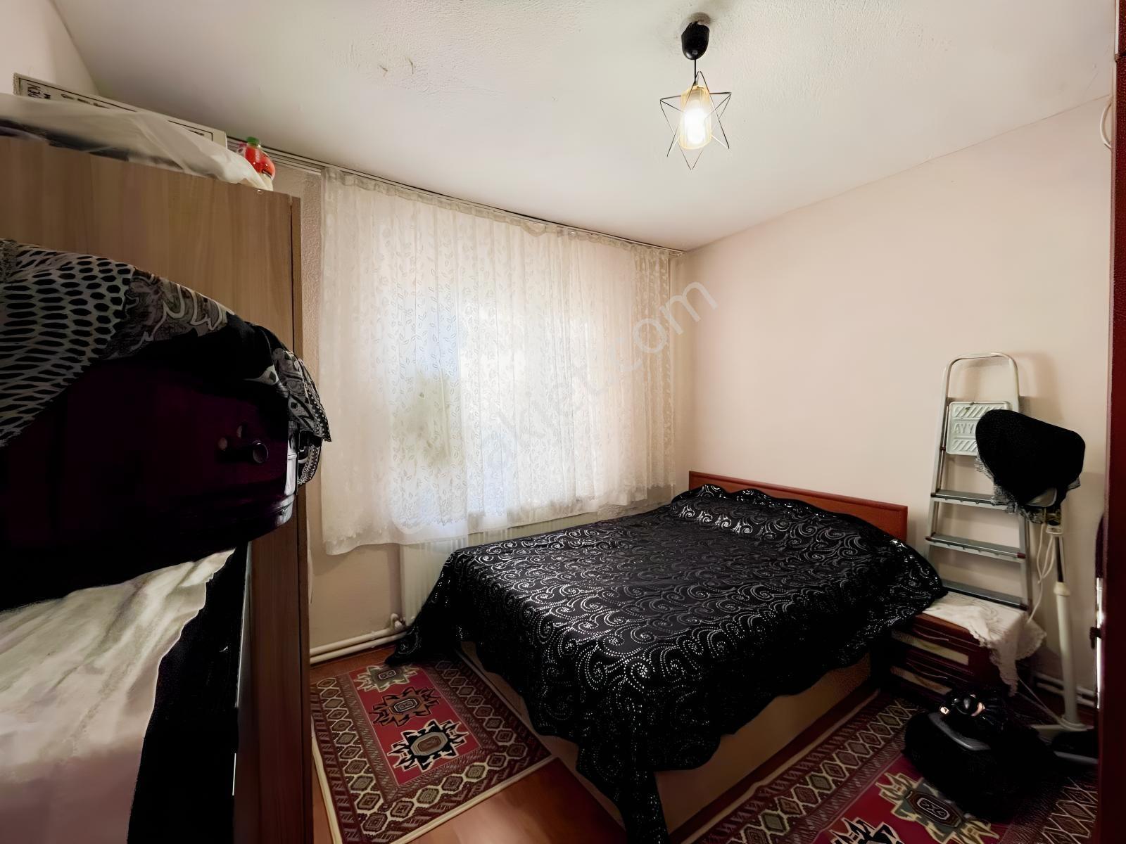 Nest'den H.basri Çantay Mah.'de 182 M2 Tarla İçinde Kargır Ev — fotoğraf 12