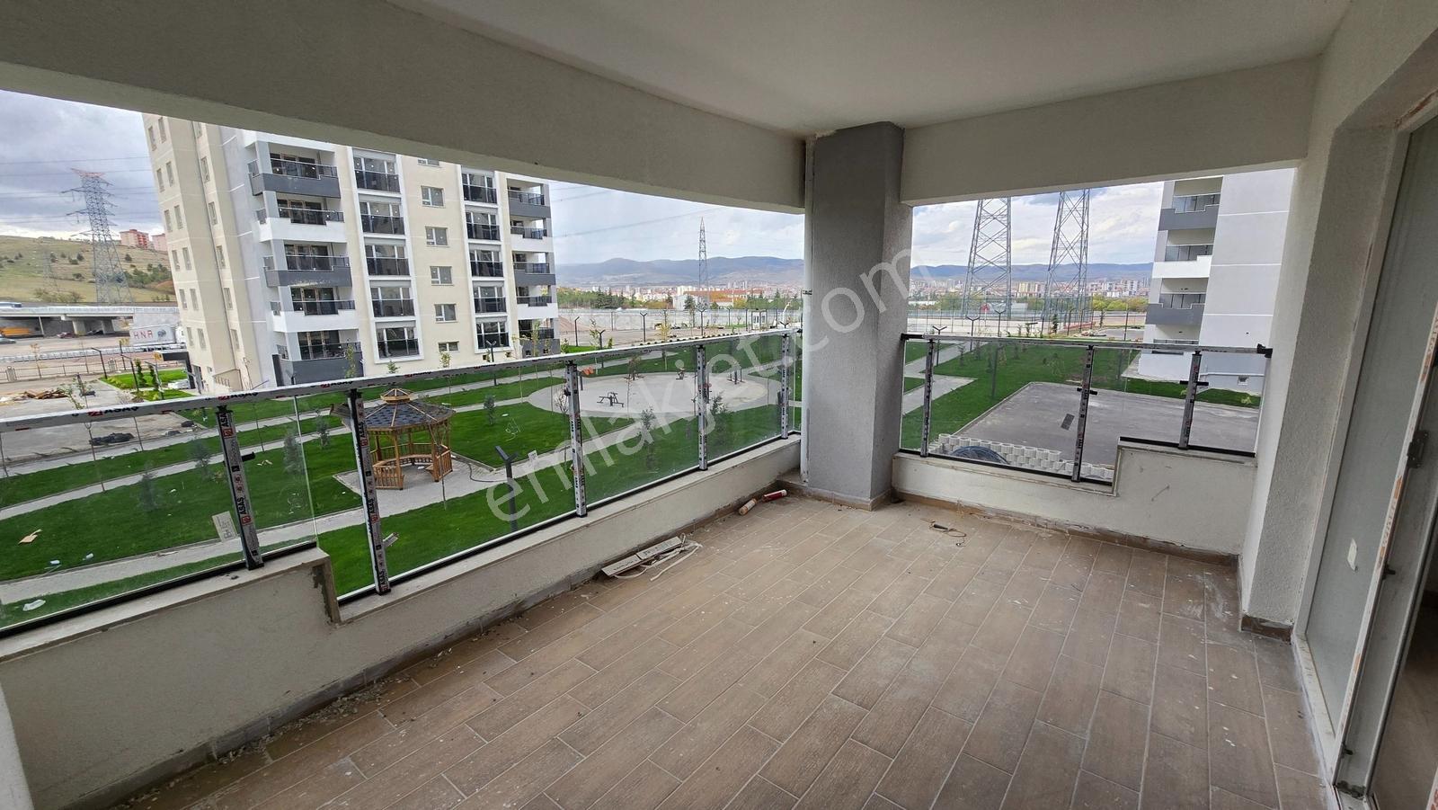 Serra Bulvarda Farklı Katlarda Alternatif 3+1 Satılık Daireler — fotoğraf 22