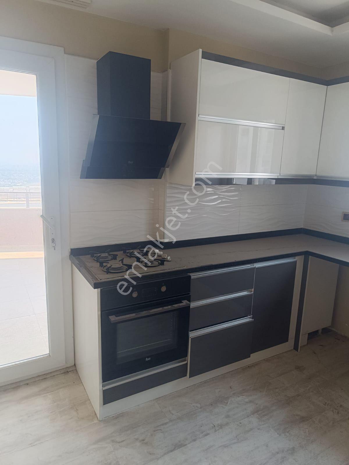 Adana Sarıçam Gültepe'de 12. Kat Şehir Manzaralı Satılık 3+1 Daire — fotoğraf 2