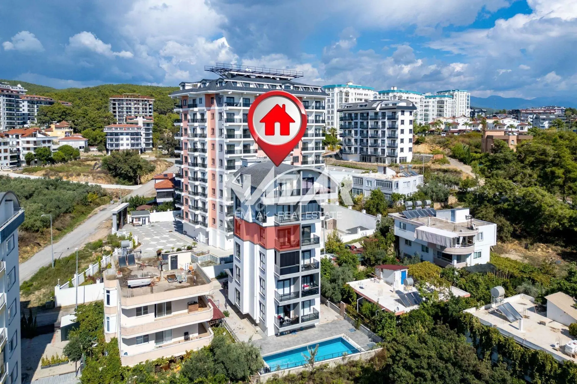 Alanya Avsallar’da Satılık Eşyalı 1+1 Daire 45 M2 — fotoğraf 3