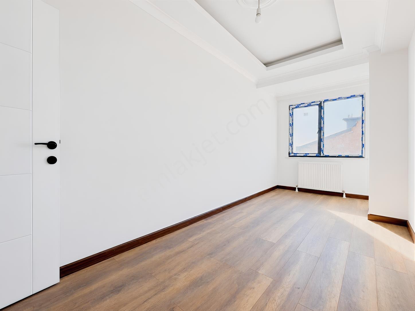 İlk Yuva Metrosu 135m2 Tek Daire Üzeri E.banyolu Güney Cephe — fotoğraf 12
