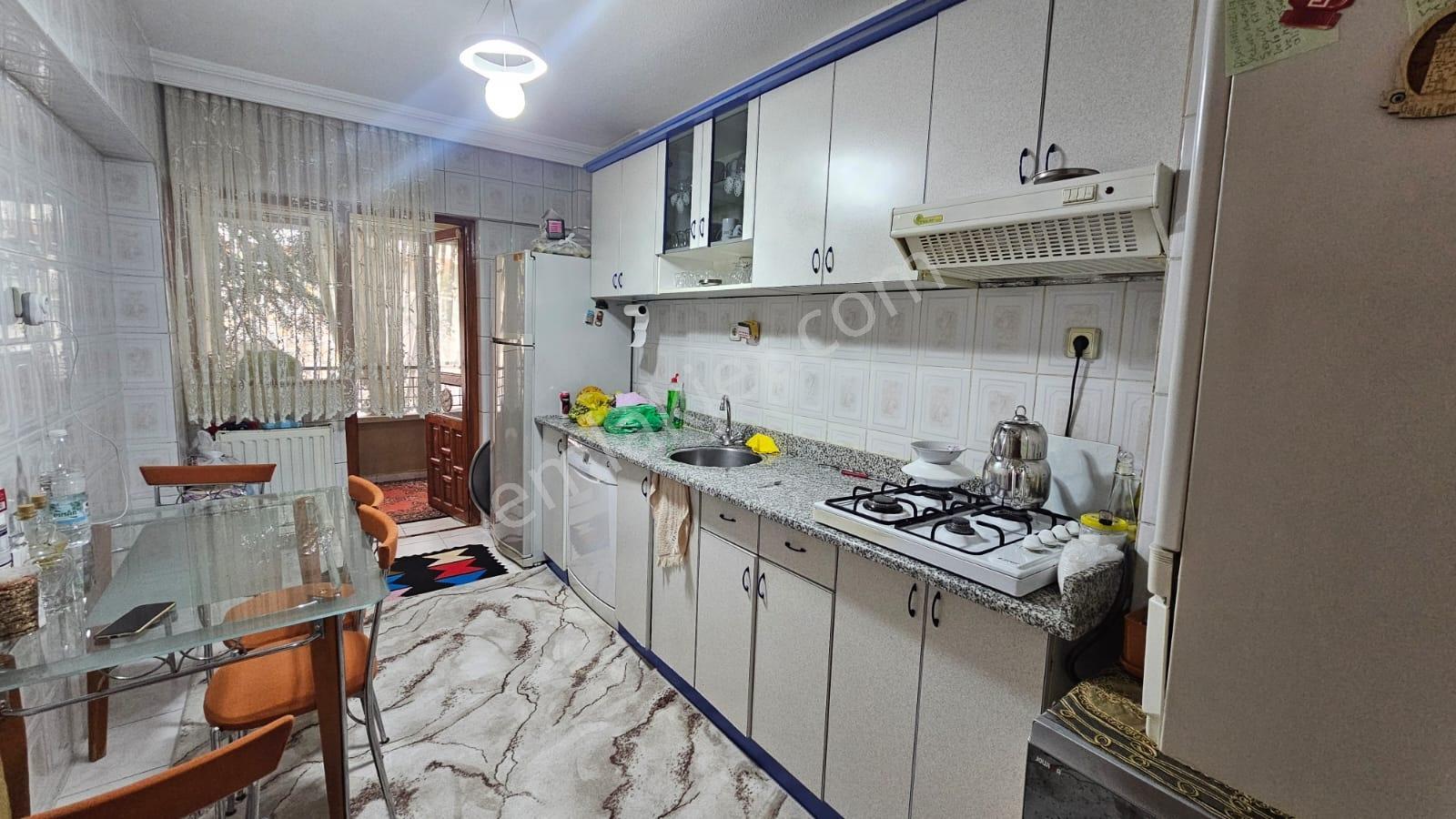 Demirlibahçe Tren İstasyonu Yakını Satılık 3+1 Daire — fotoğraf 7