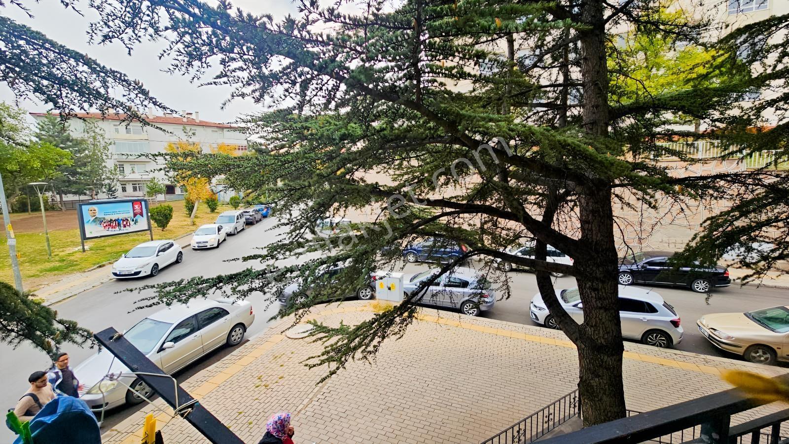 Demirlibahçe Tren İstasyonu Yakını Satılık 3+1 Daire — fotoğraf 29