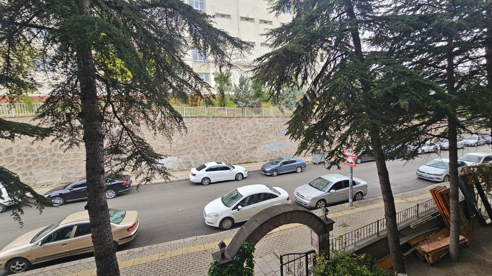 Demirlibahçe Tren İstasyonu Yakını Satılık 3+1 Daire — fotoğraf 30