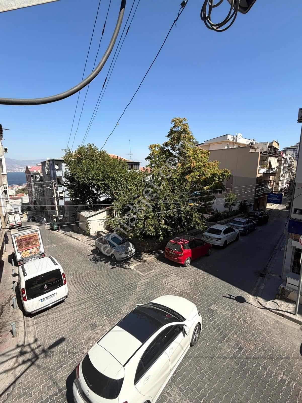 Üçyol Meydana 100 Metre 2+1 Arakat Köşe Tadilatlı Fırsat Satılık — fotoğraf 4