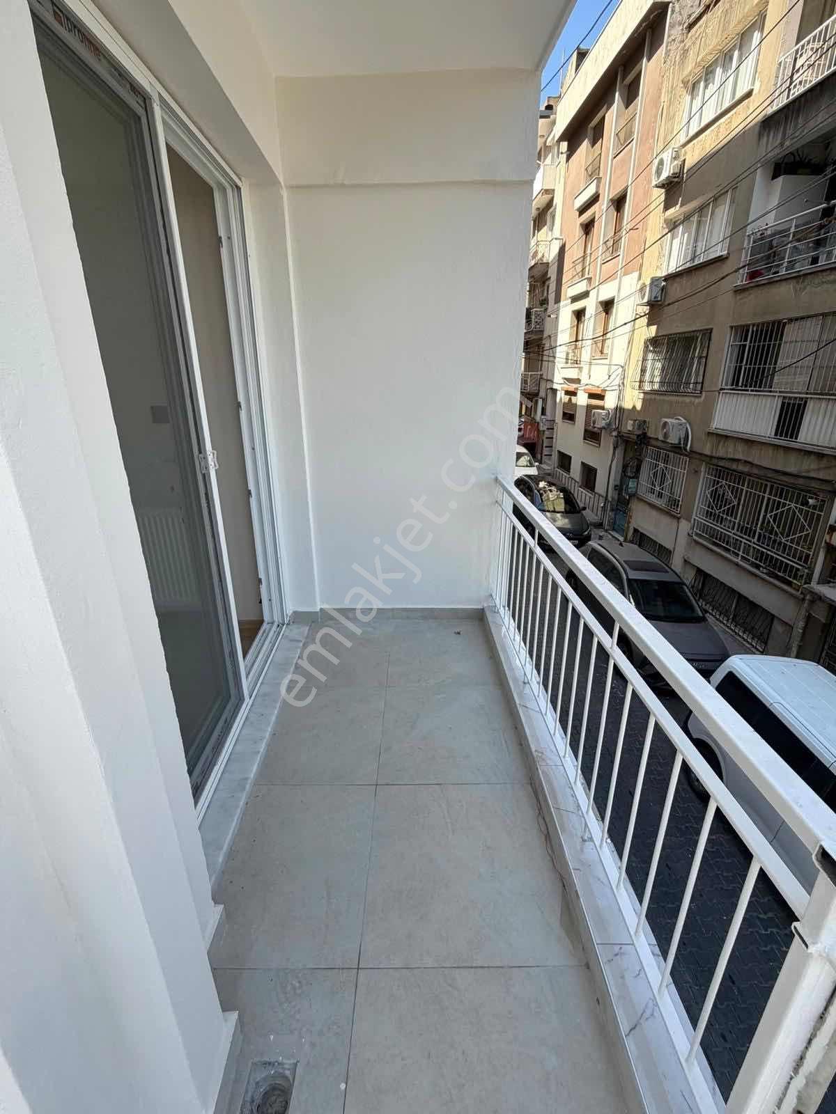 Üçyol Meydana 100 Metre 2+1 Arakat Köşe Tadilatlı Fırsat Satılık — fotoğraf 29