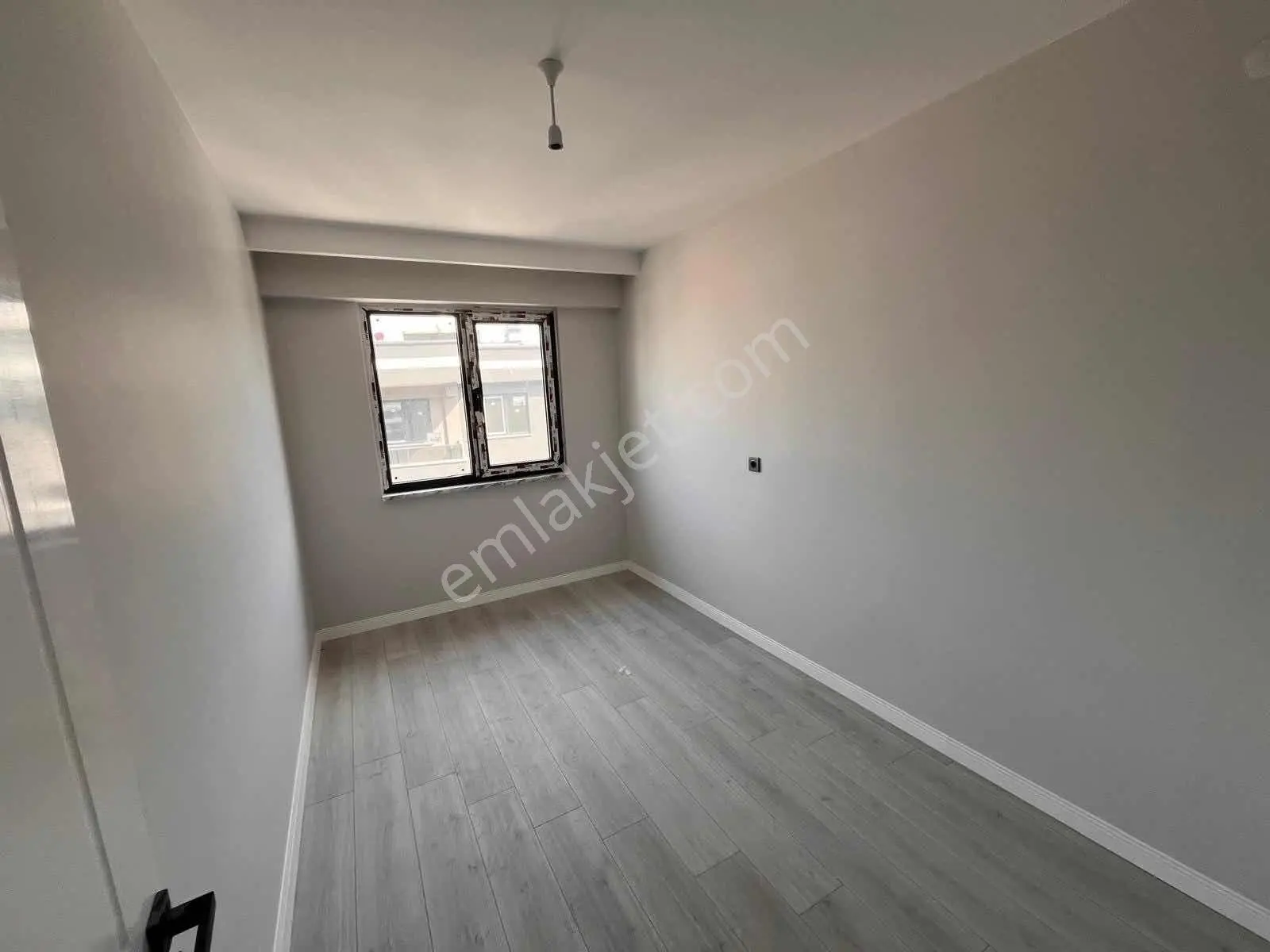 Bursa Karapınarda Site İçinde Sıfır Arakat 3+1 Satılık Daire — fotoğraf 2