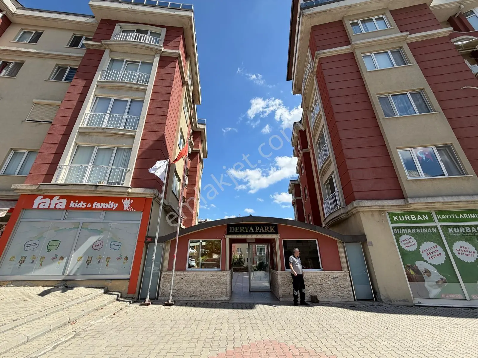 Ekinoba Deryapark Evlerinde Satılık 2+1 Daire Otoparklı Havuzlu — fotoğraf 2