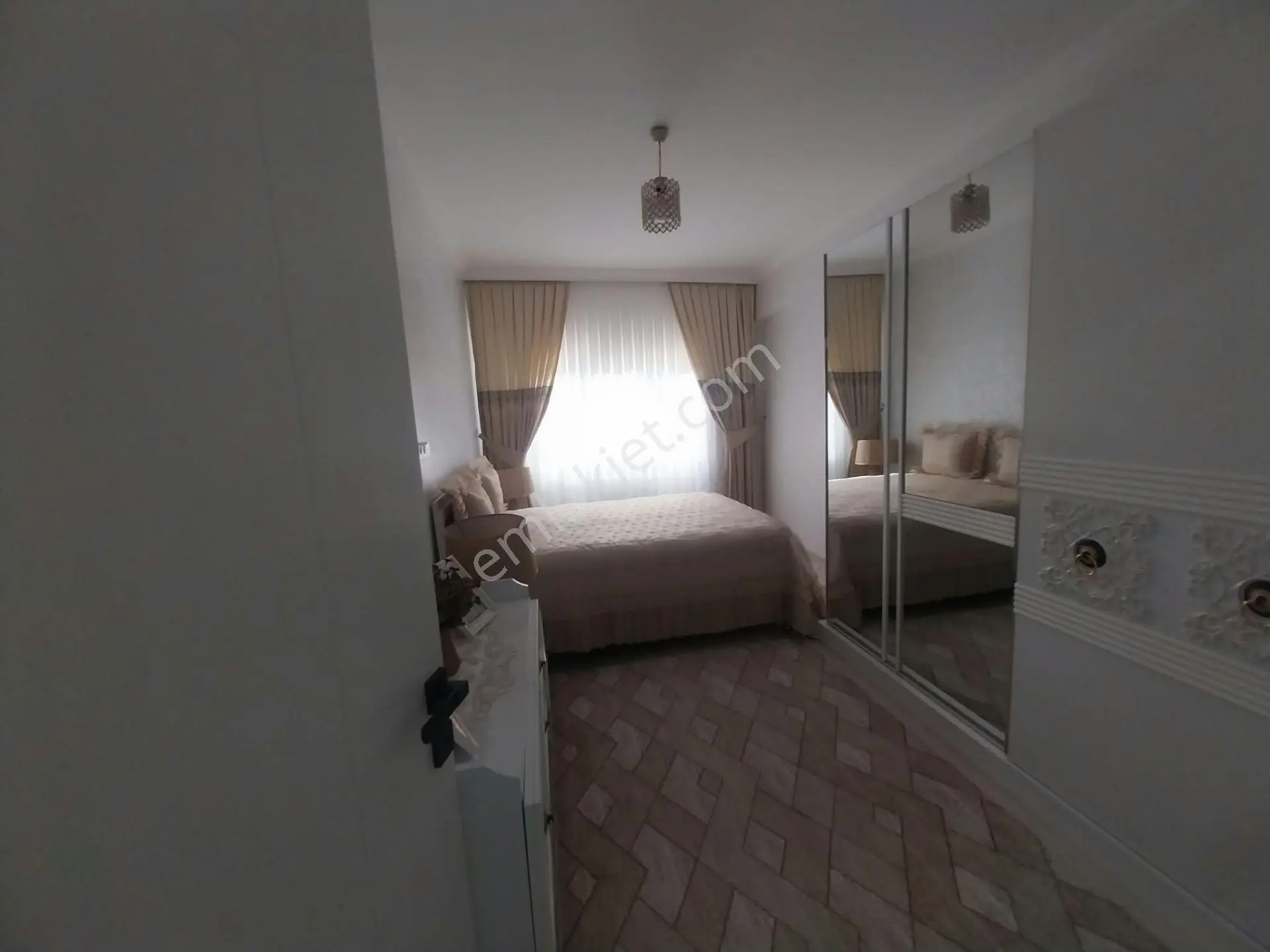 Güven Emlak'tan Malatya Merkezde 3+1 Daire — fotoğraf 4