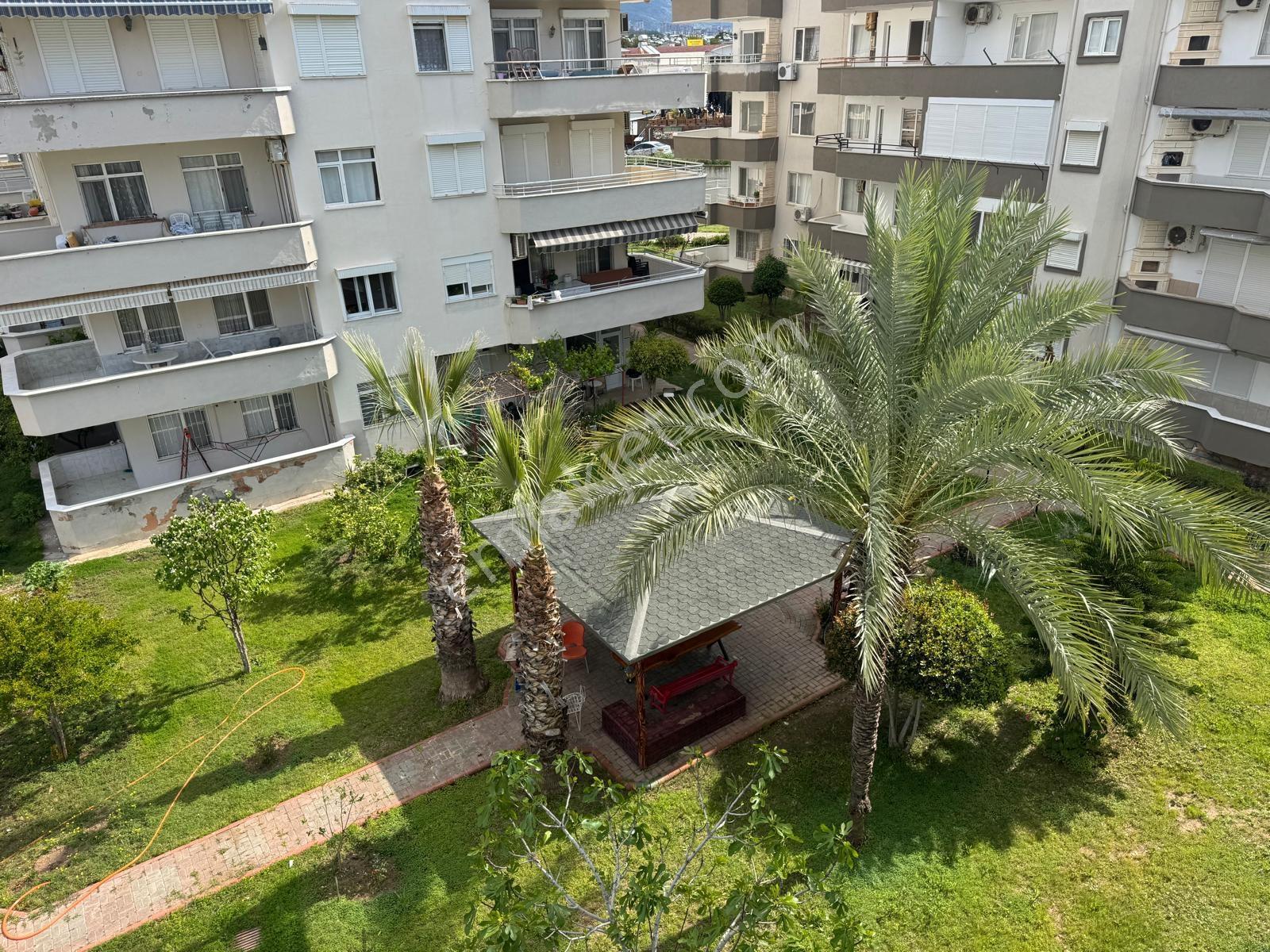 Türkler Mahallesinde Site İçi Satılık 2+1 — fotoğraf 2