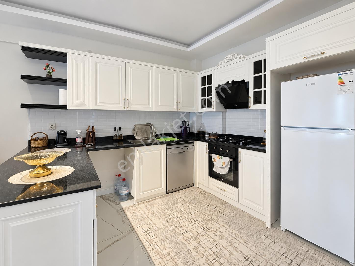 Remax Palm'den Tömük De,site İçerisinde Satılık Eşyalı 1+1 Daire — fotoğraf 9