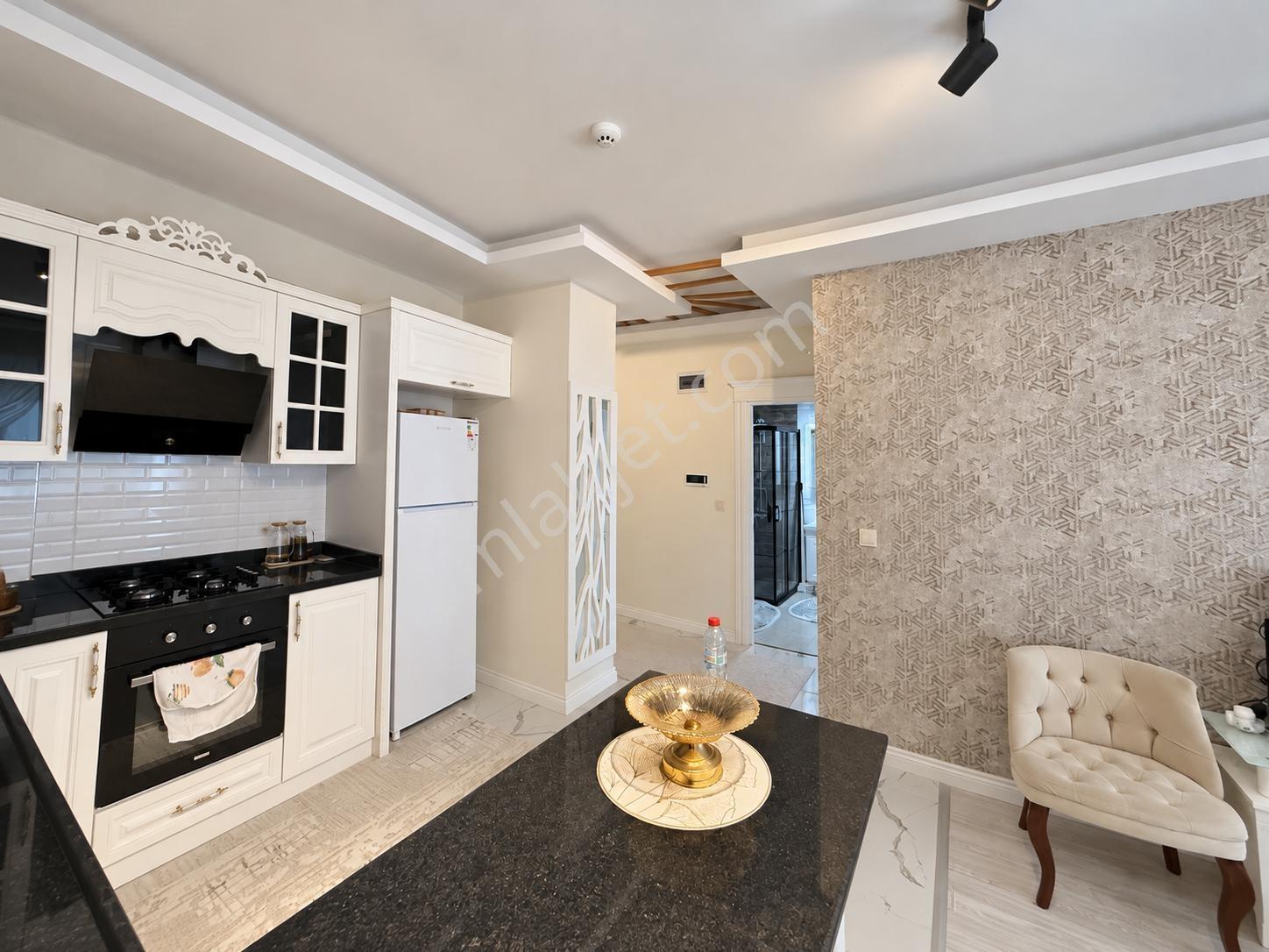Remax Palm'den Tömük De,site İçerisinde Satılık Eşyalı 1+1 Daire — fotoğraf 11