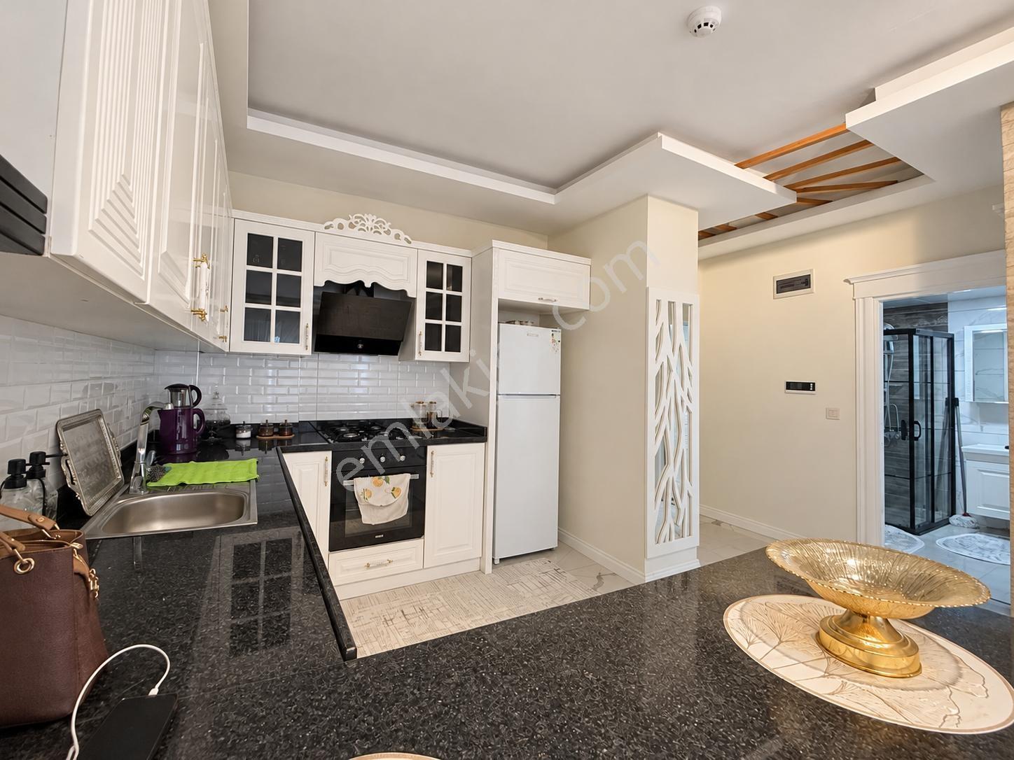 Remax Palm'den Tömük De,site İçerisinde Satılık Eşyalı 1+1 Daire — fotoğraf 12