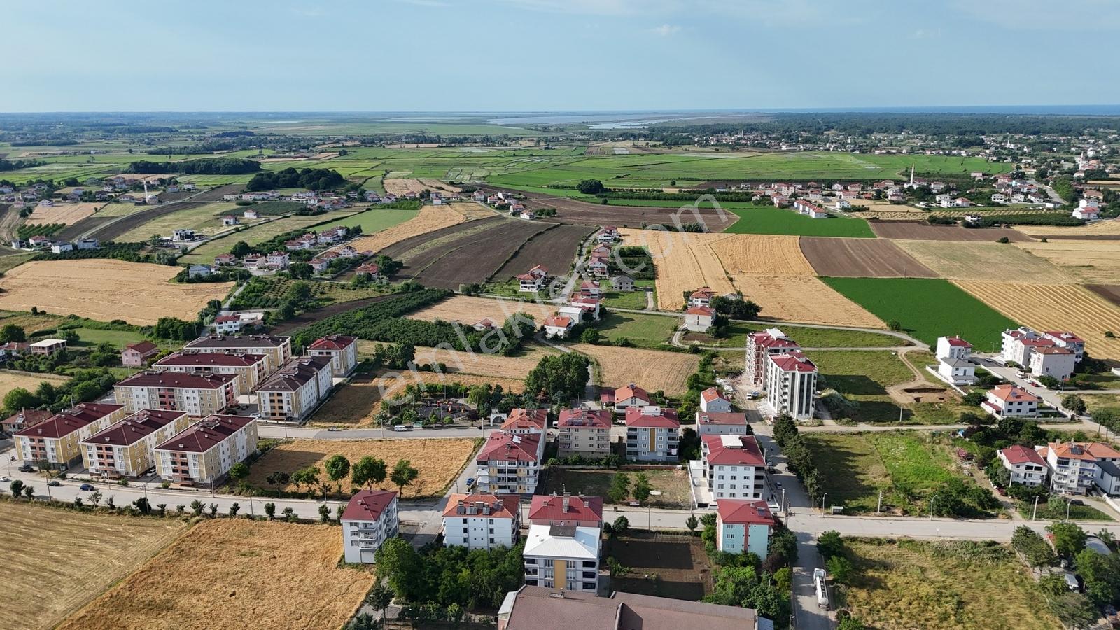 Cumhuriyet Mahallesi'nde Fırsat 706m2 Arsa — fotoğraf 6