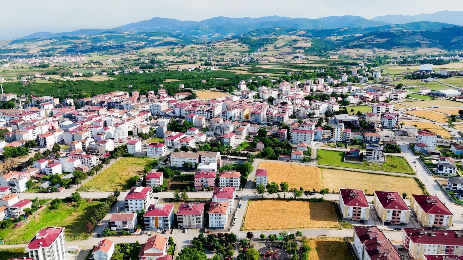 Cumhuriyet Mahallesi'nde Fırsat 706m2 Arsa — fotoğraf 10