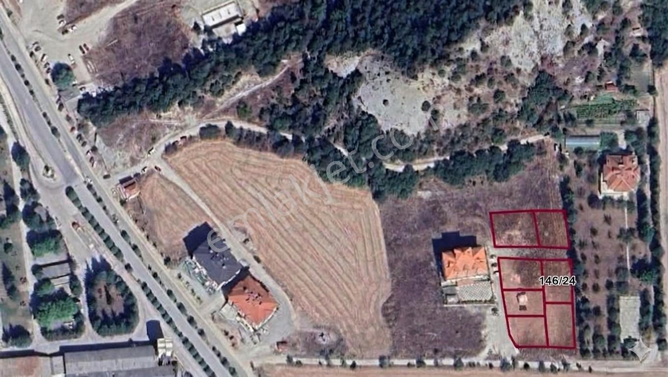 Remax Design Mudurnuda İmarlı 441 Metrekare Satılık Arsa — fotoğraf 4