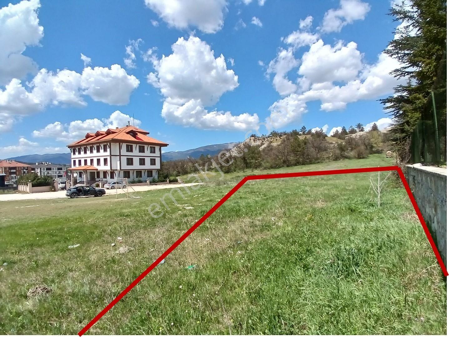 Remax Design Mudurnuda İmarlı 441 Metrekare Satılık Arsa — fotoğraf 8