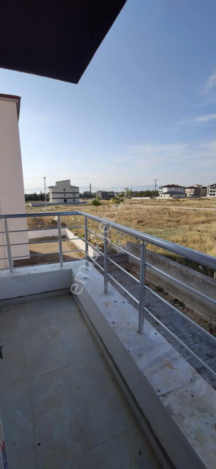 Enzade Emlaktan Satılık-kiralık 1+1 Daire — fotoğraf 4