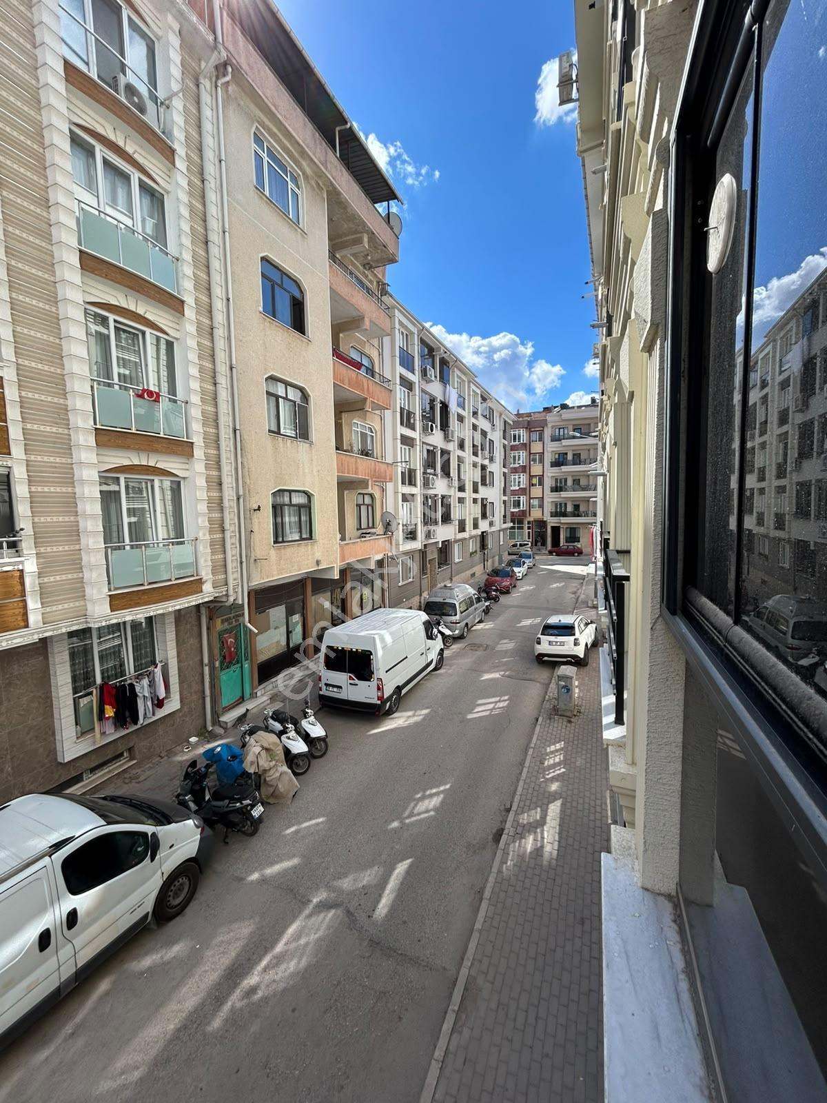 Karakaş Mahallesi Ebeveyn Banyolu Eşyasız Satılık 2+1 Lüks Daire — fotoğraf 13